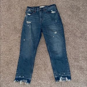 Abercrombie & Fitch High Rise Mom Jeans